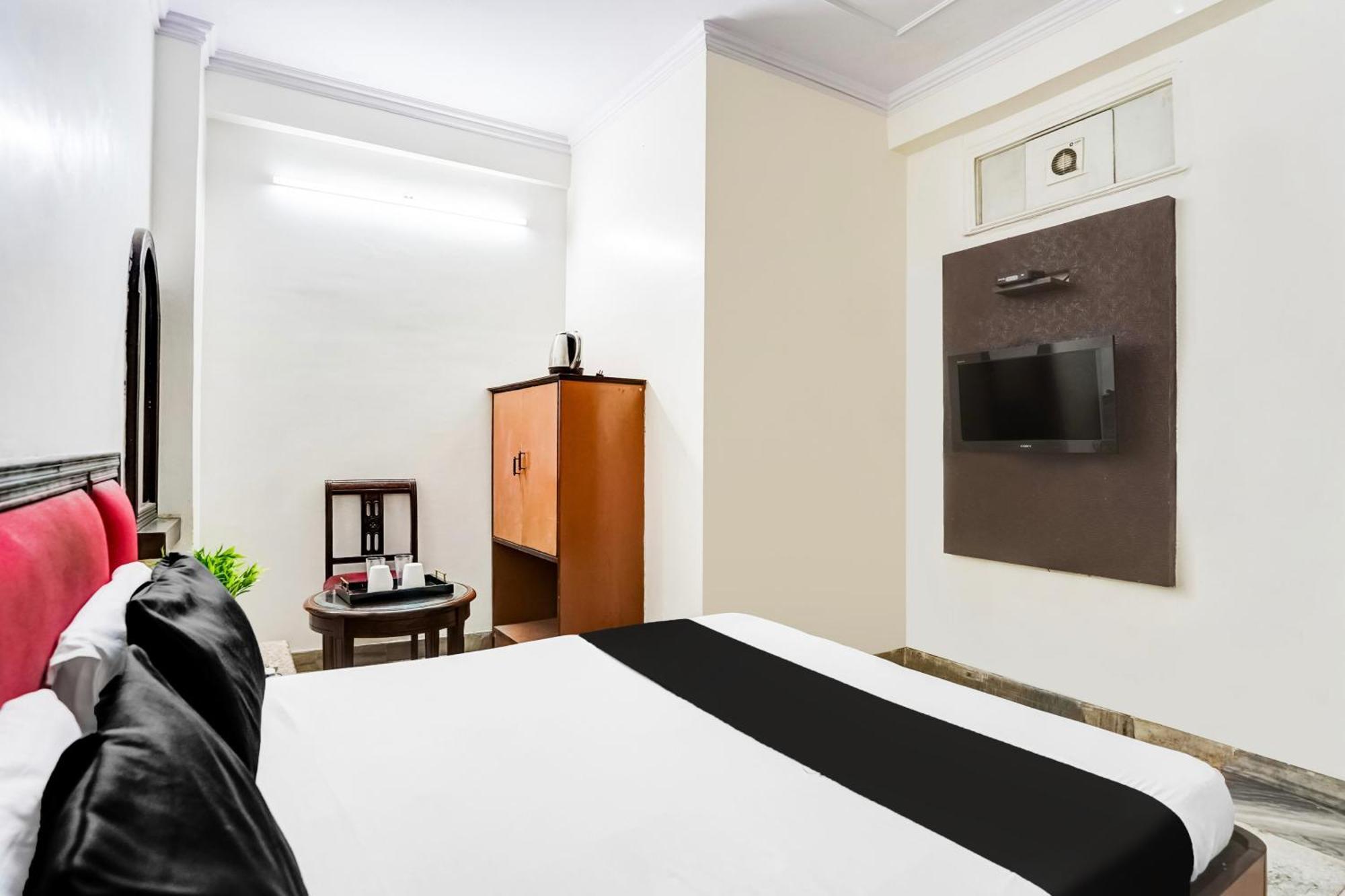 Super O Paharganj Near Railway Station Formerly Chand Palace 3*